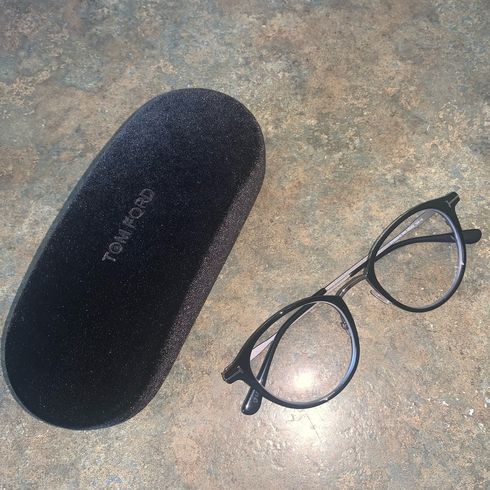 Tom Ford frames retail $470!! Half off! NWT